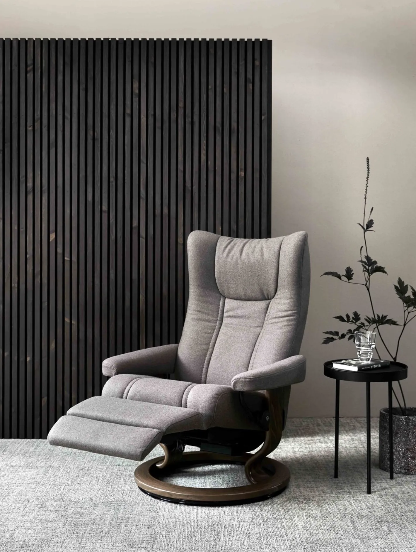 Stressless Wing Relaxfauteuil + Hocker Zwart