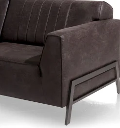 Best Henders en Hazel Zembla Bank cognac