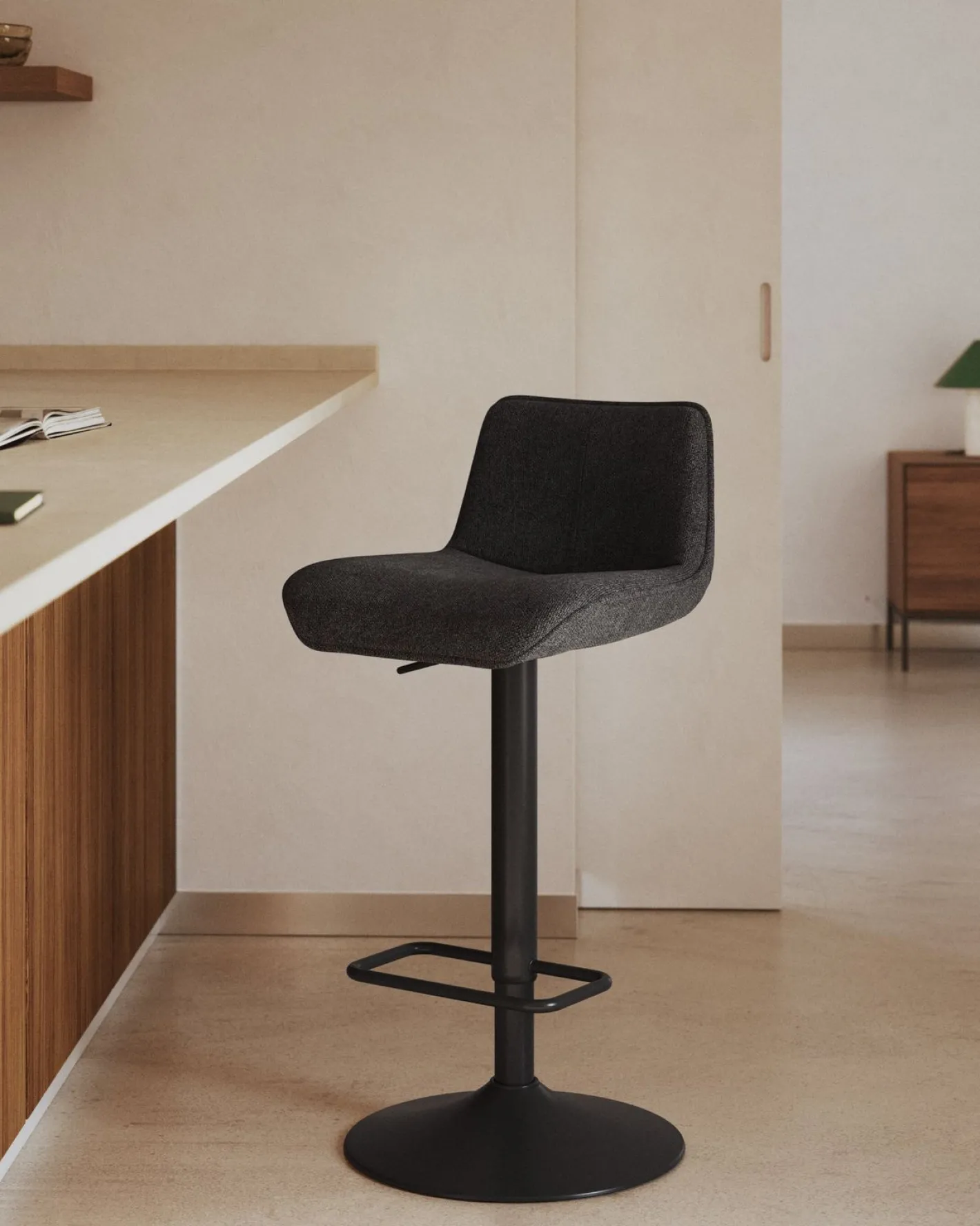 Kave Home Zenda Barstoel Zwart